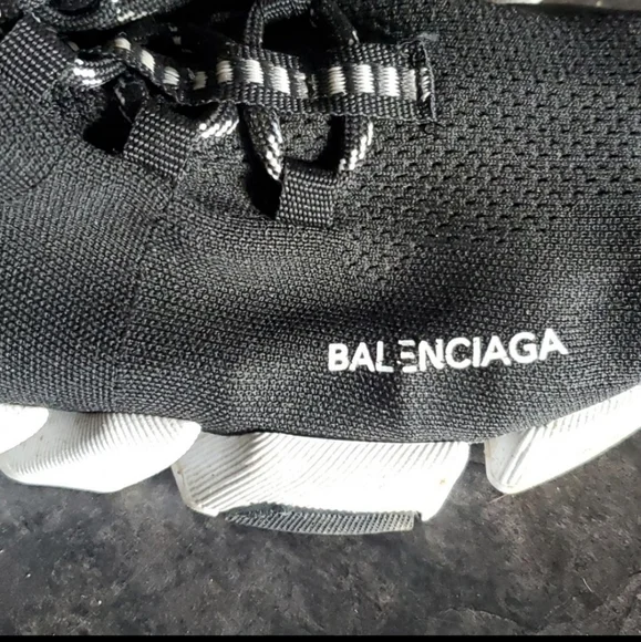 Sneakers - Picture 4 of 5